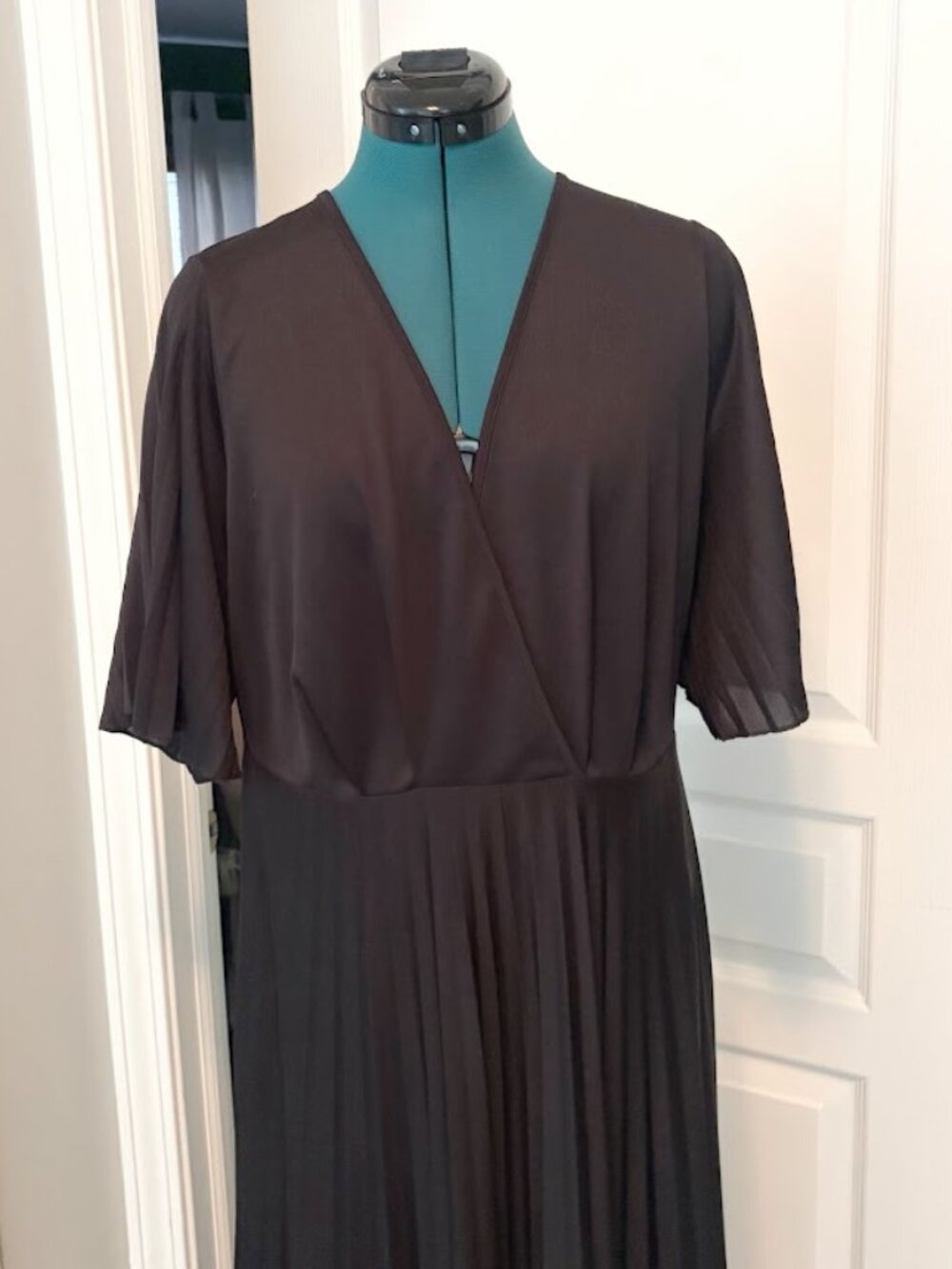 ASOS Plunging V Neck Pleated Kimono Faux Wrap Lined Flutter Sleeve Maxi Dress - Picture 2 of 11